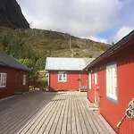 Sjohaug Rorbu Апартаменты Москенес